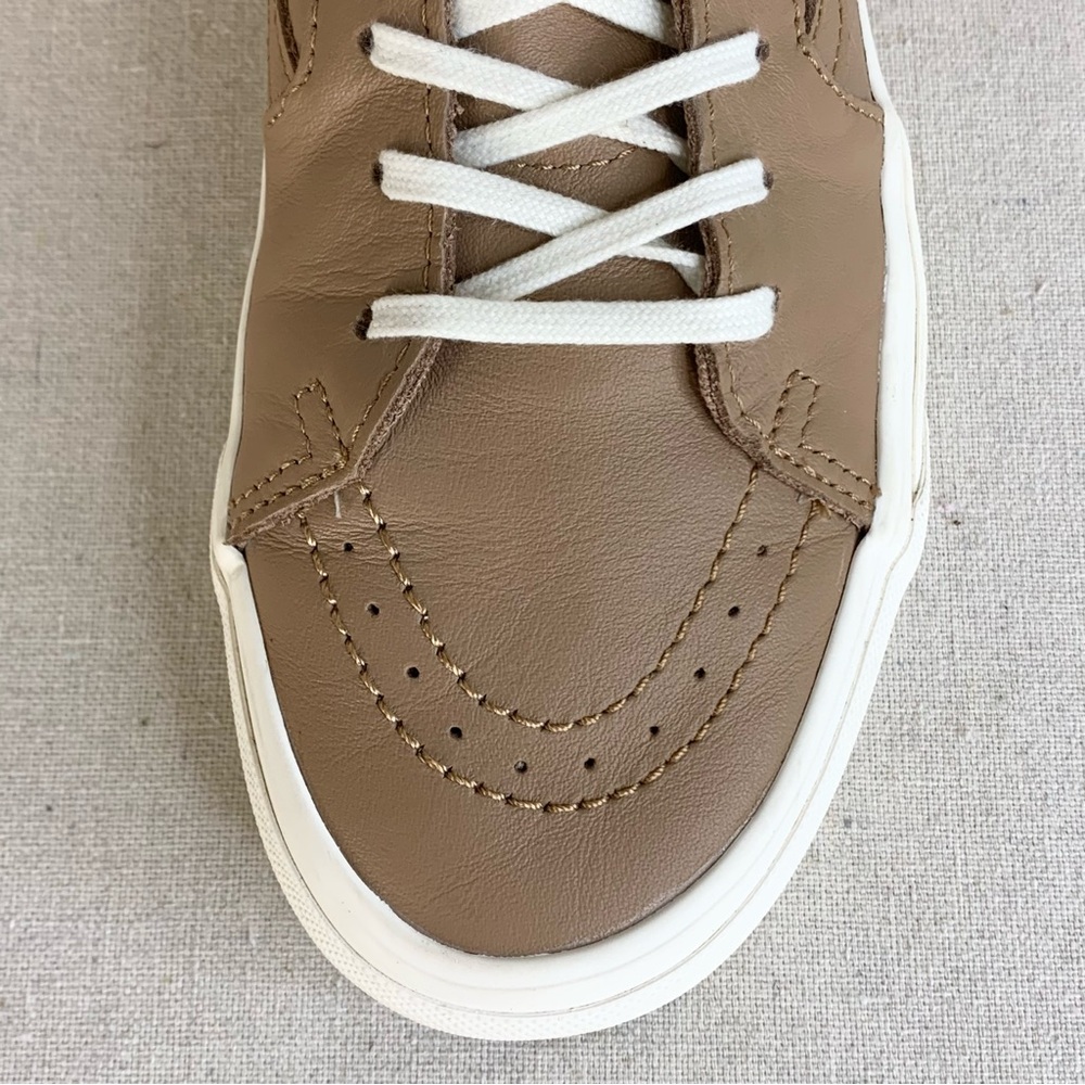 Vans - Off the Wall Sk8-Hi Tapered Soft Leather Hi-Top Sneakers - Size M8/W9.5 - Picture 12 of 16